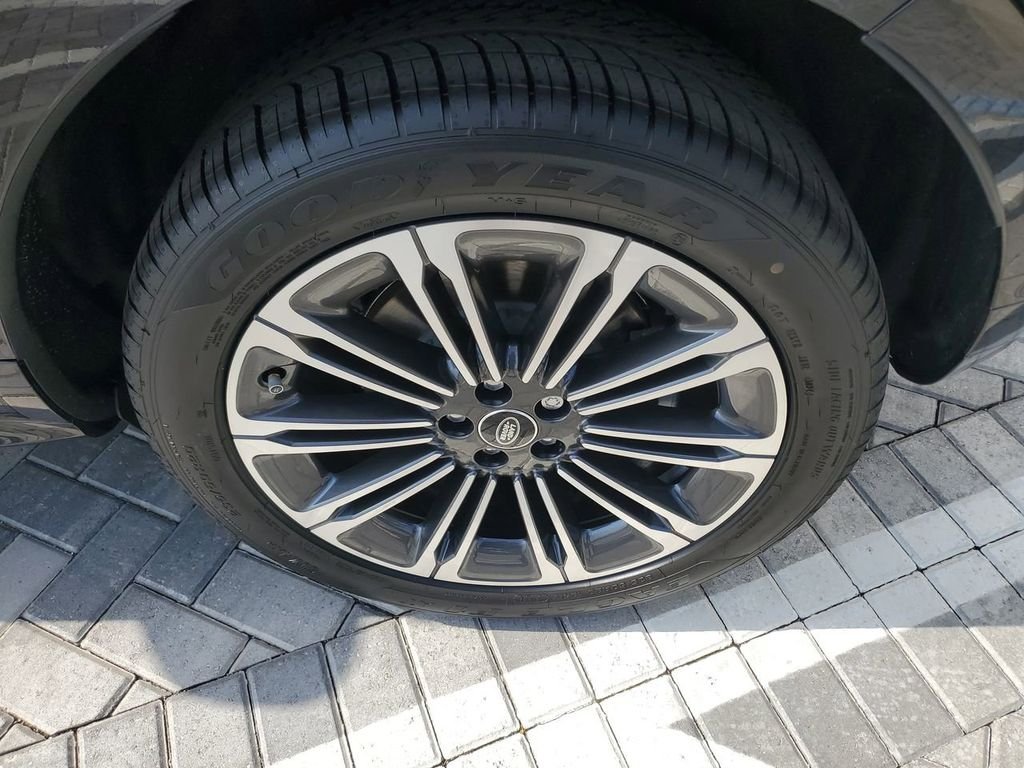 2026 Land Rover Range Rover Evoque Dynamic SE - Photo 14