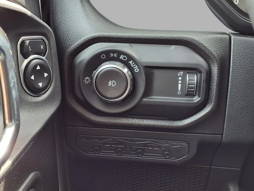 New 2026 Bright White Clear-Coat Exterior Paint Jeep Willys image 16