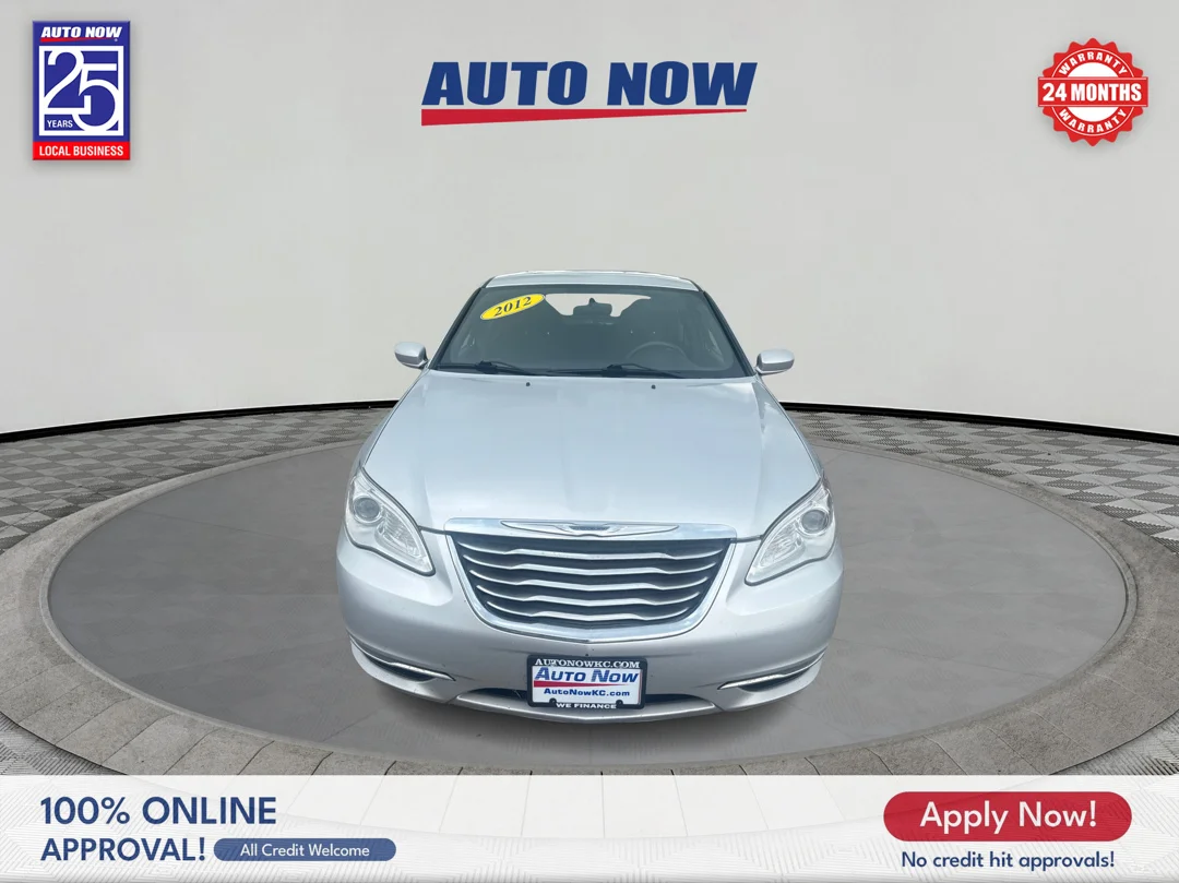 Used 2012 Silver Chrysler LX image 2