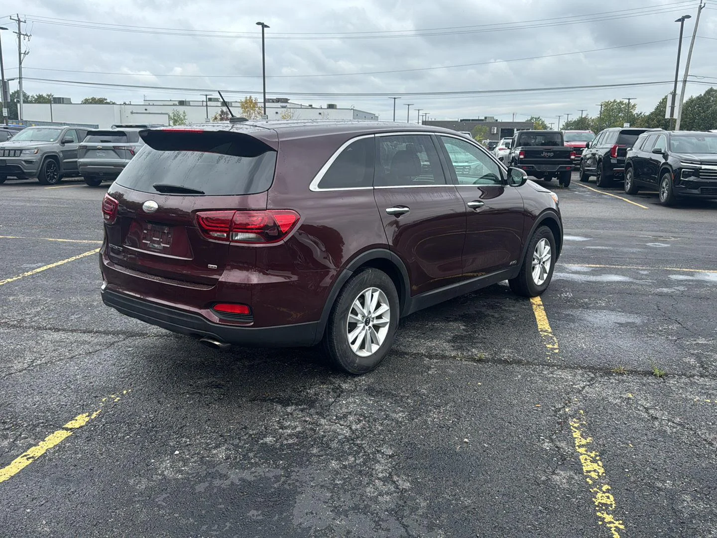 Used 2019 Sangria Kia LX image 8