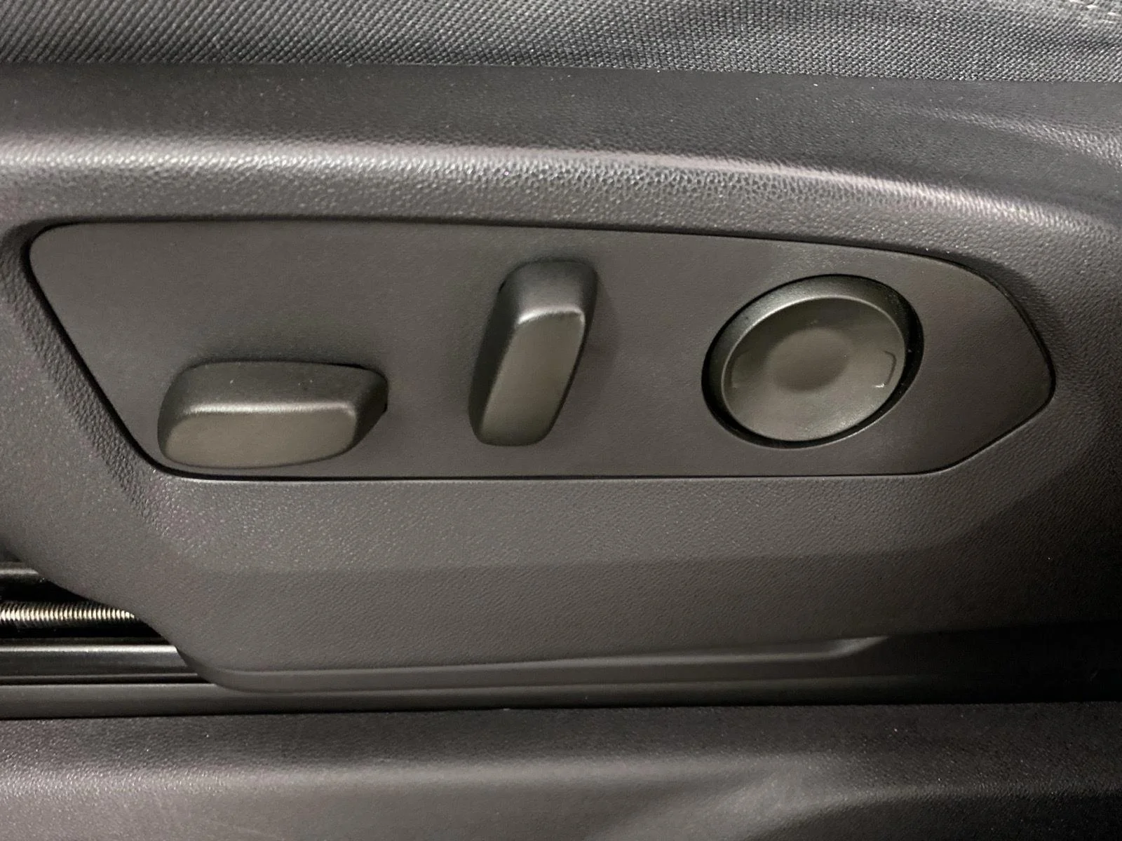 Used 2024 Slate Grey Metallic Chevrolet Custom image 18