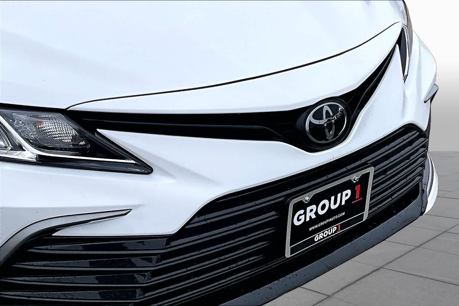 Used 2024 Ice Cap Toyota LE image 47
