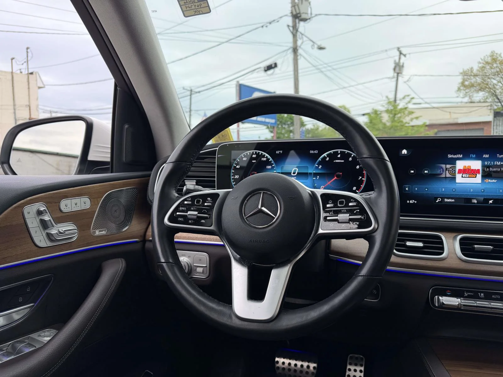 Used 2023  Mercedes-Benz GLS 450 image 17