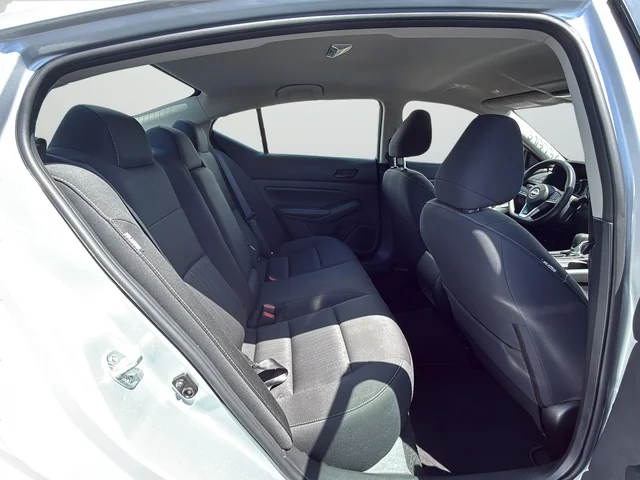 Used 2024 Silver Nissan 2.5 SV image 13