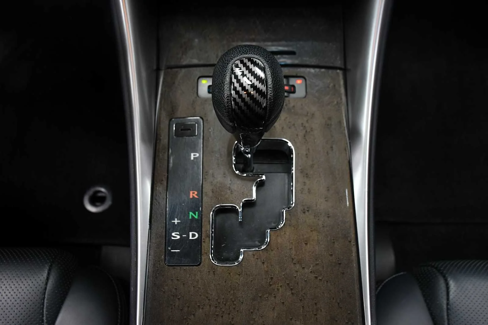 Used 2015 Silver Lining Metallic Lexus  image 22