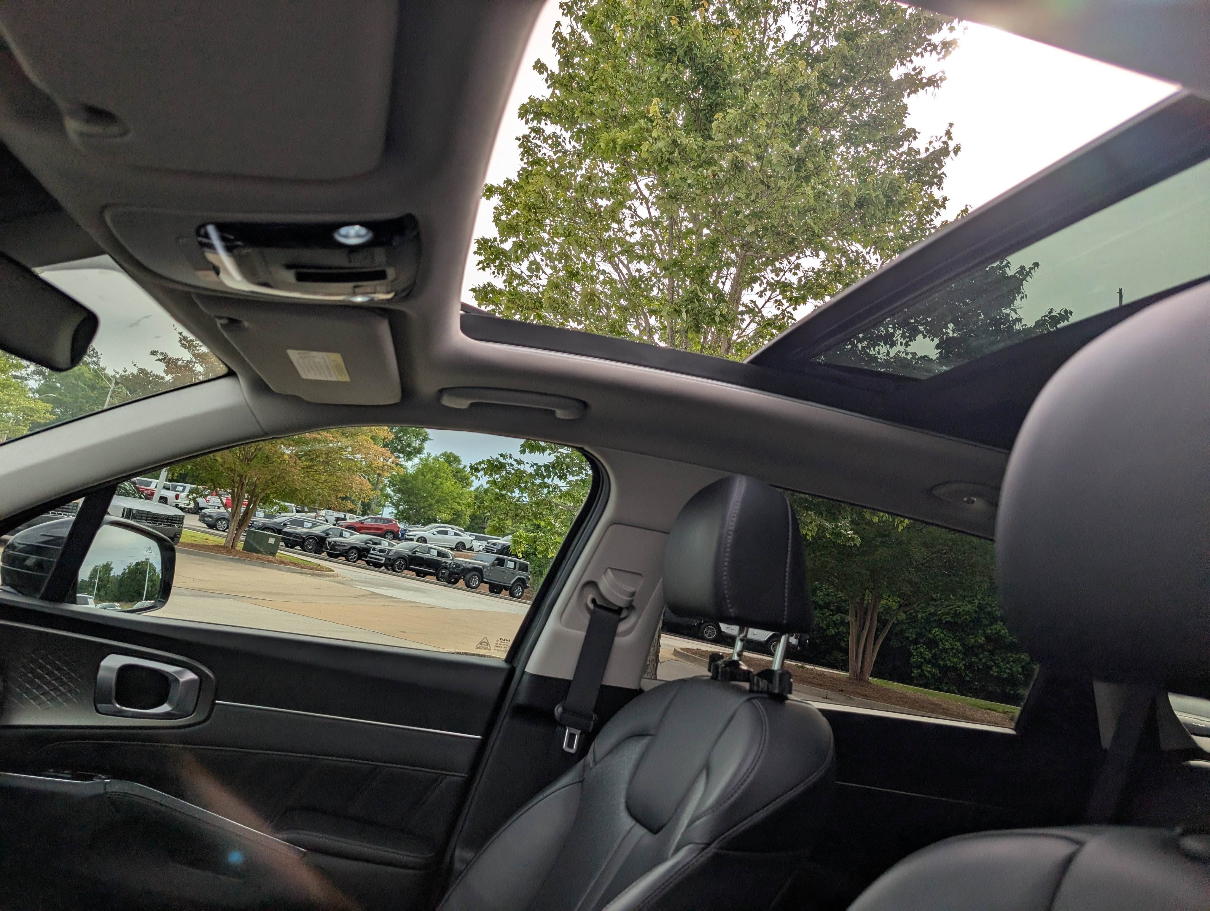 2023 Kia Sorento SX - Photo 18