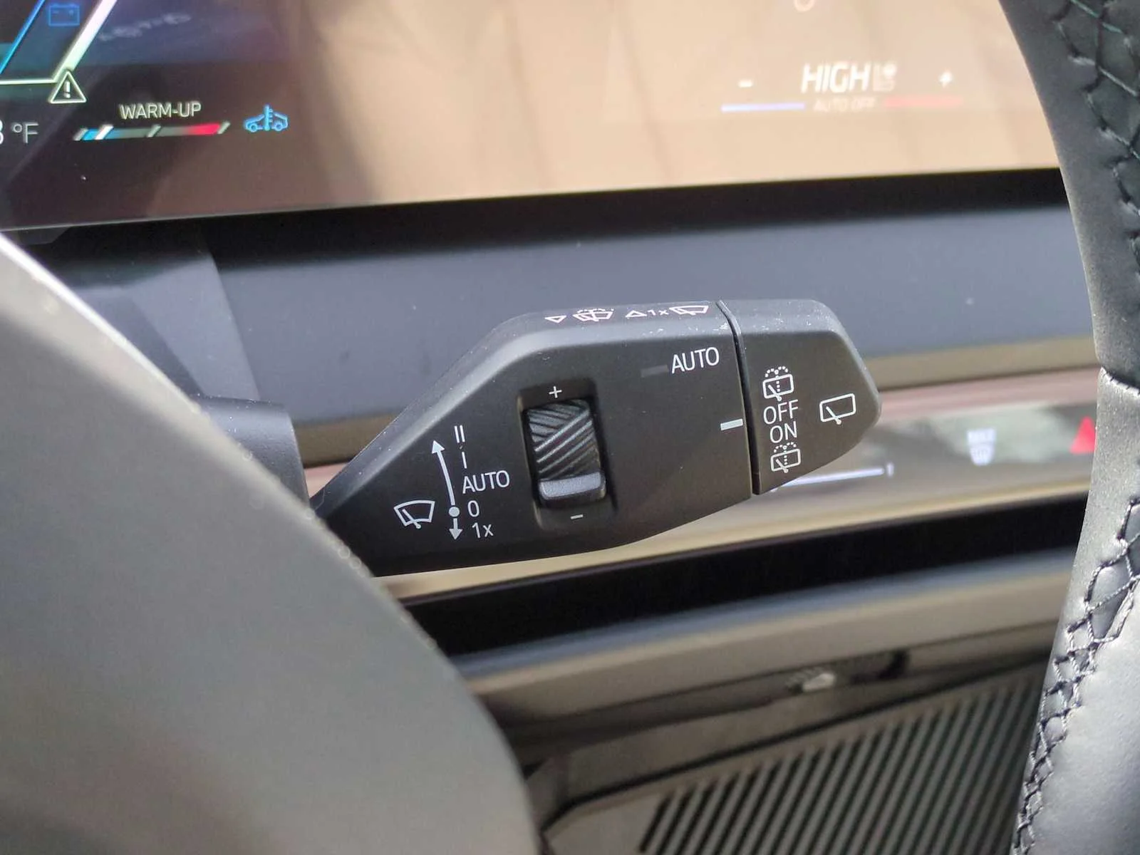 New 2026 Mineral White Metallic BMW 30 xDrive image 27