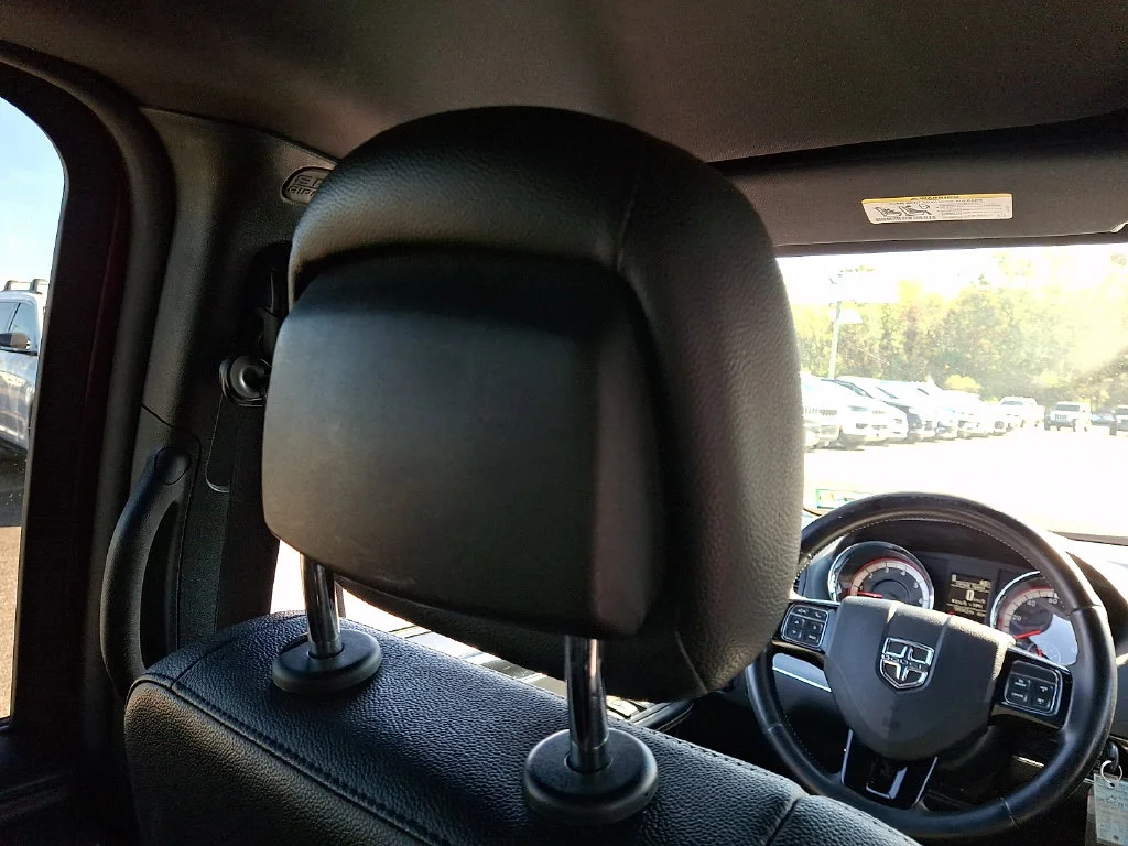 Used 2019 Red Dodge SXT image 14