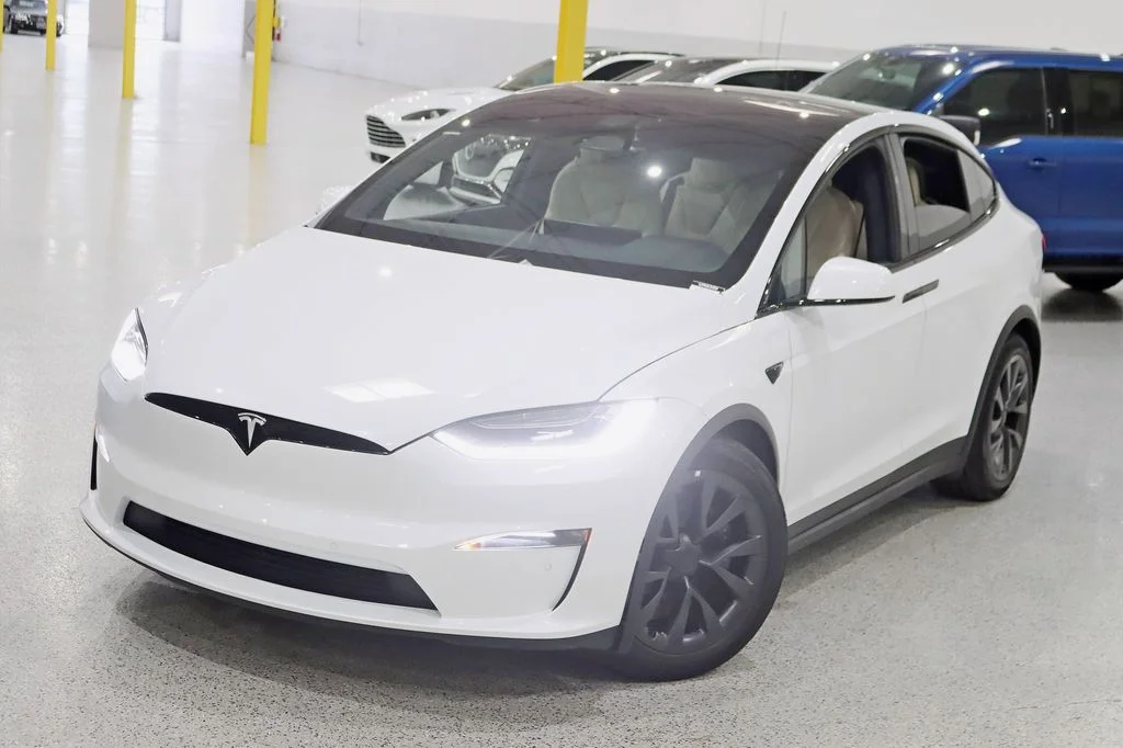 2022 Tesla Model X Base