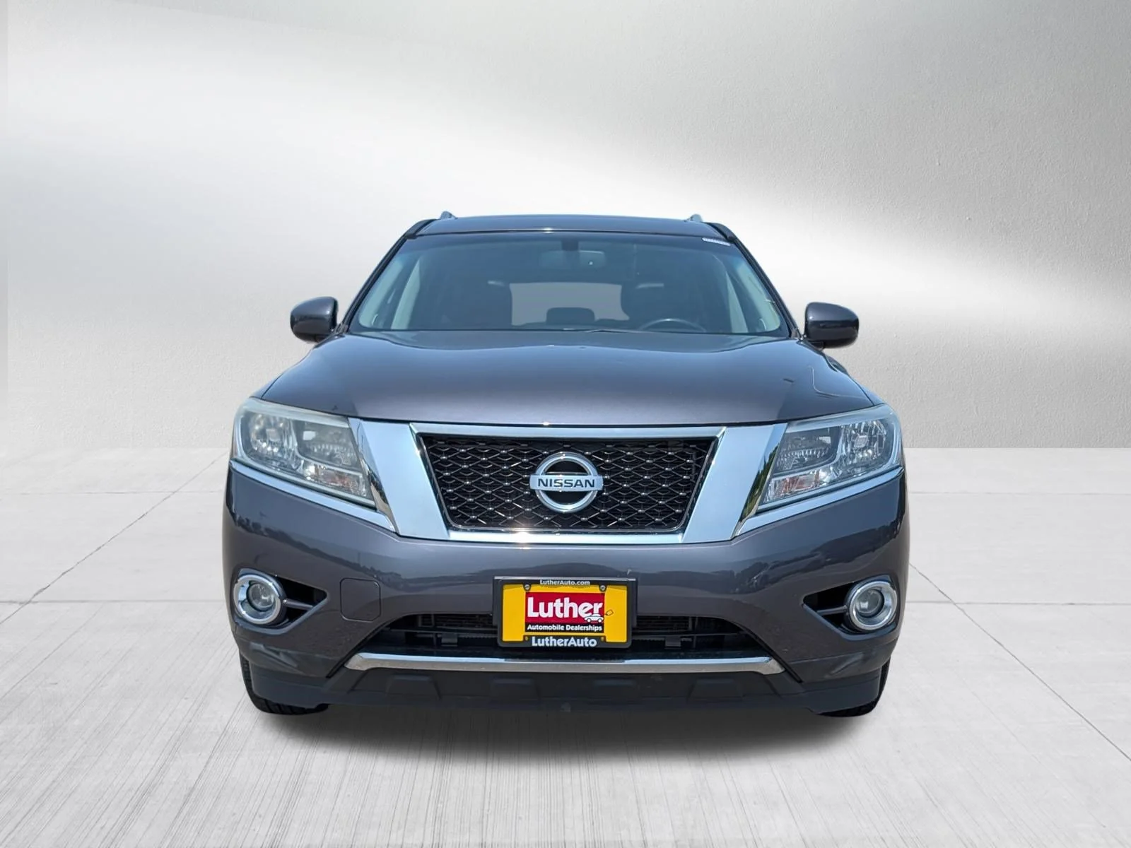 Used 2014 Nissan Pathfinder SL with VIN 5N1AR2MM4EC606048 for sale in Rochester, Minnesota