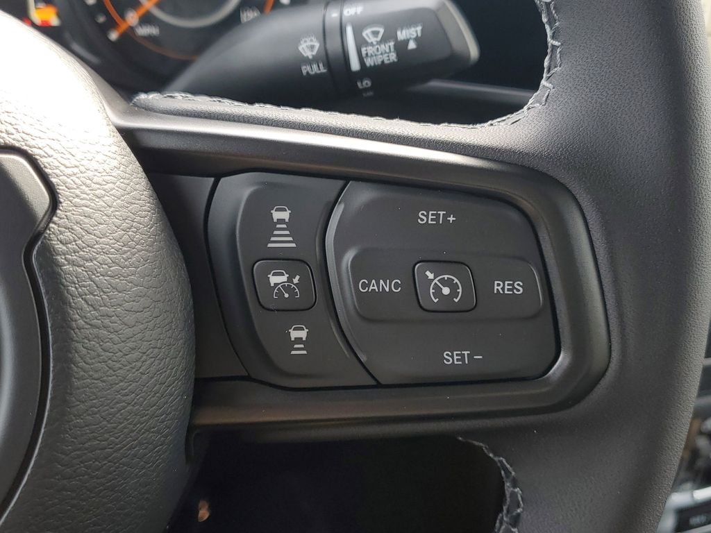 New 2026 Black Clearcoat Jeep Mojave image 24