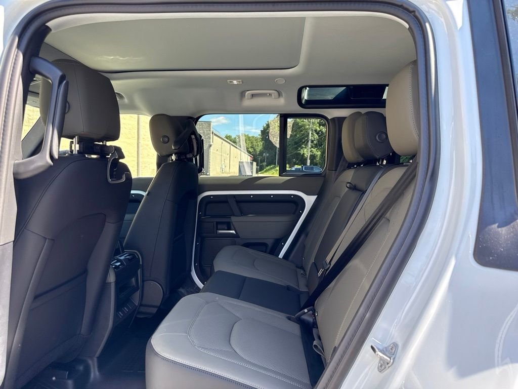 New 2026 White Land Rover S image 13