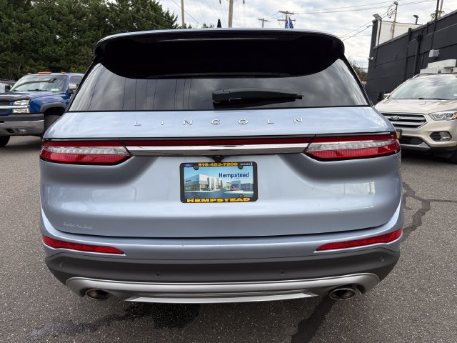 Used 2022 Blue Metallic Lincoln Standard image 7