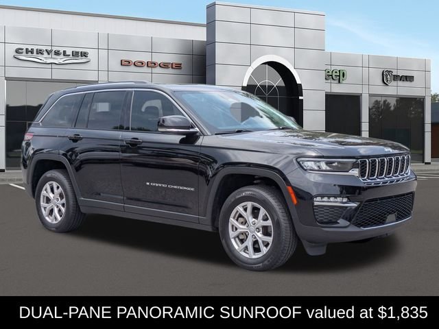 Used 2022 Black Jeep Limited image 1
