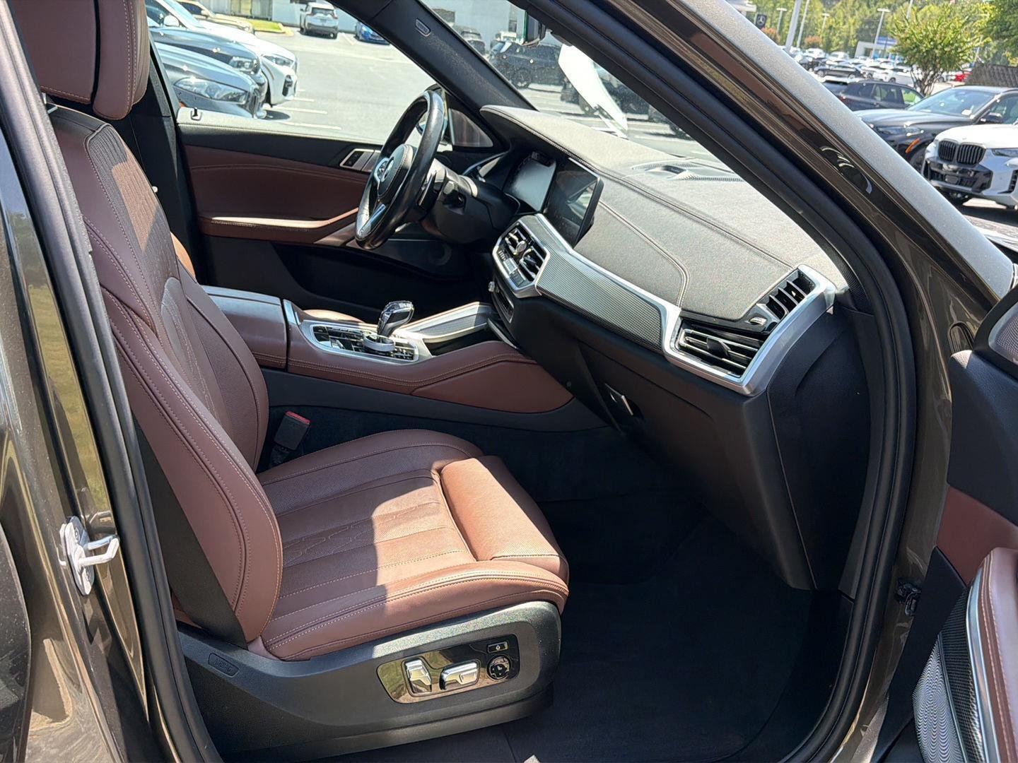 Used 2023 Manhattan Green Metallic BMW M50i image 13