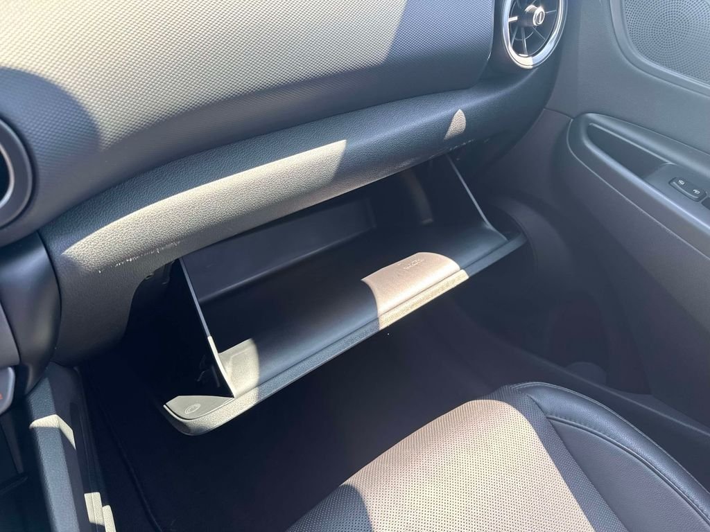 2022 Hyundai Kona Limited - Photo 34