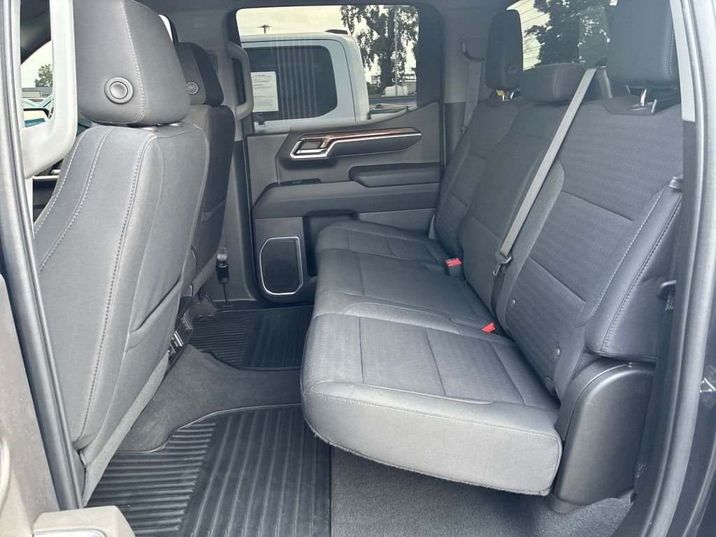 Used 2022 Gray Chevrolet LT image 17