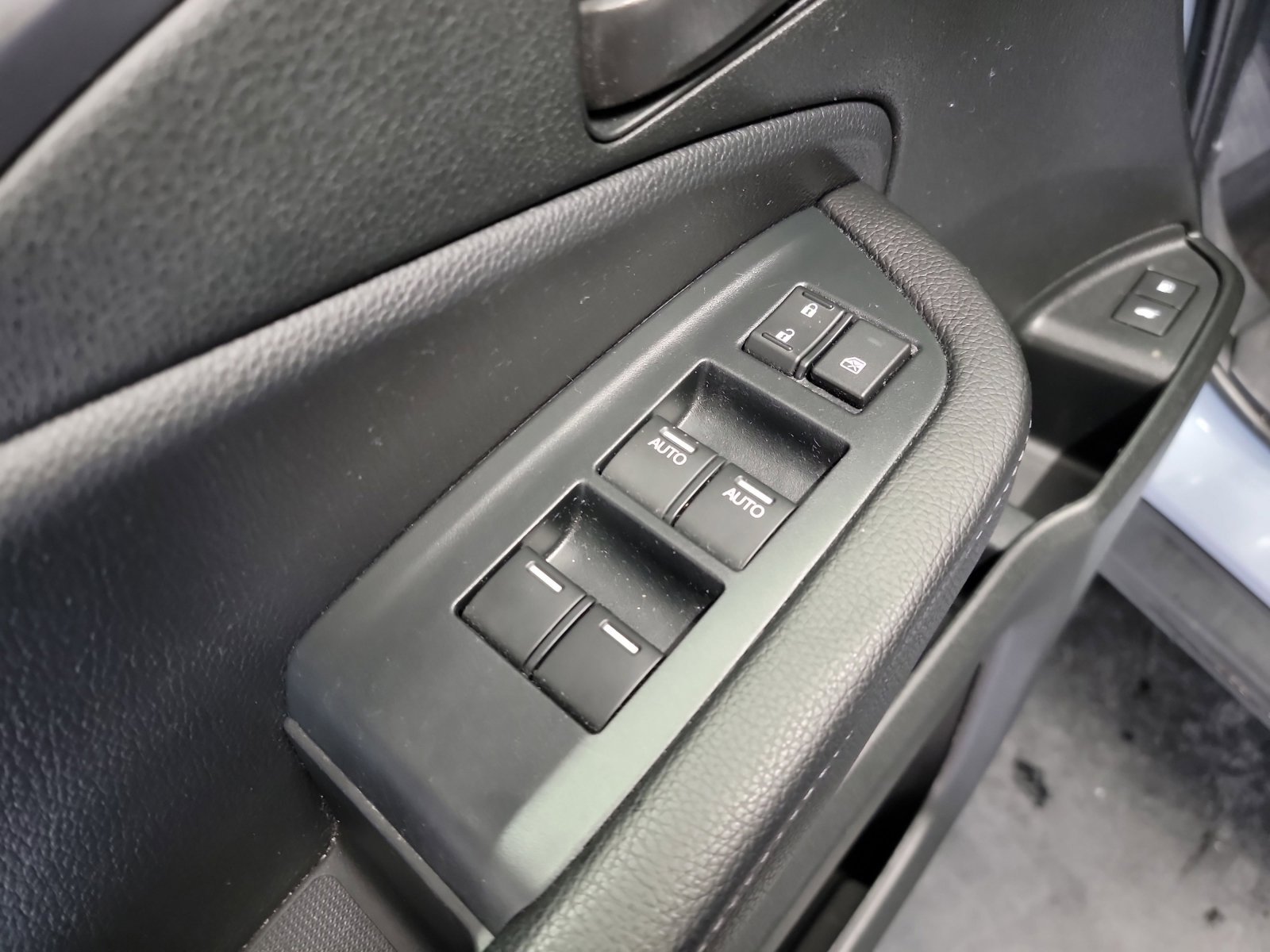 2023 Honda Passport EX-L - Photo 14