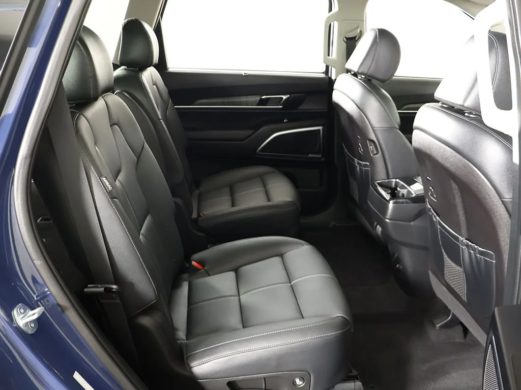Used 2023 Black Kia SX image 40