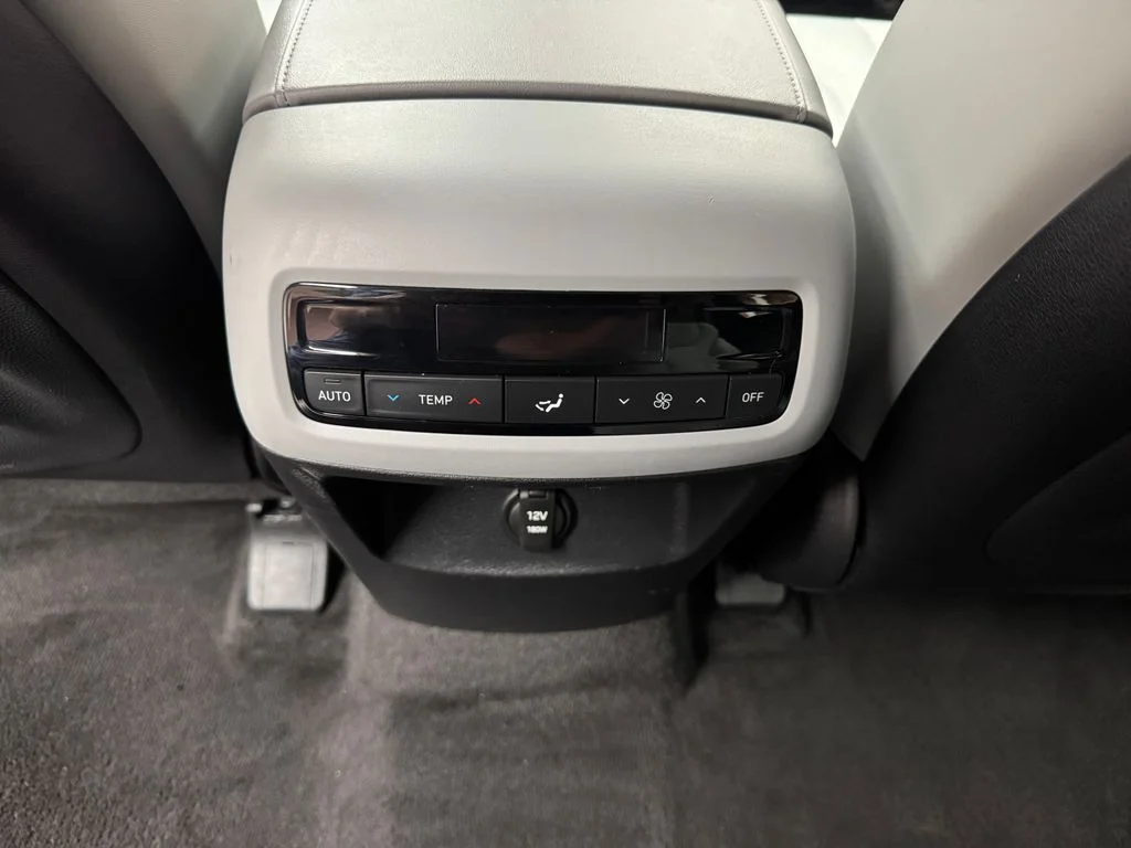 Certified Used 2025 Moonlight Hyundai SEL image 11