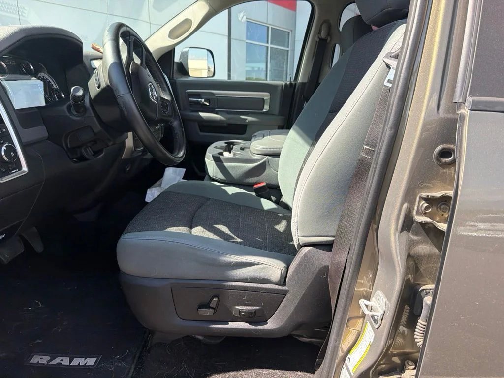 Used 2013 Prairie Tan Ram Big Horn image 25