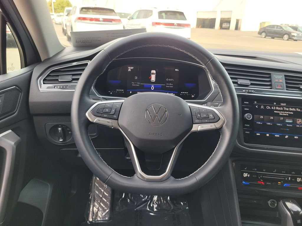 Certified Used 2023 Silver Volkswagen 2.0T SE image 17