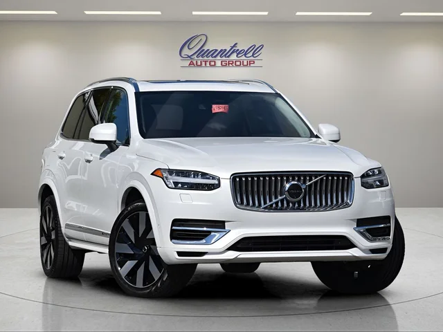 2024 Volvo XC90 T8 Plus Bright Theme