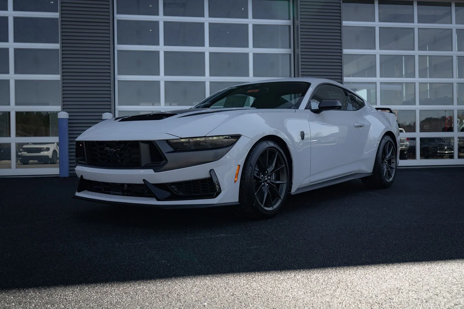 2025 Ford Mustang Dark Horse - Photo 16