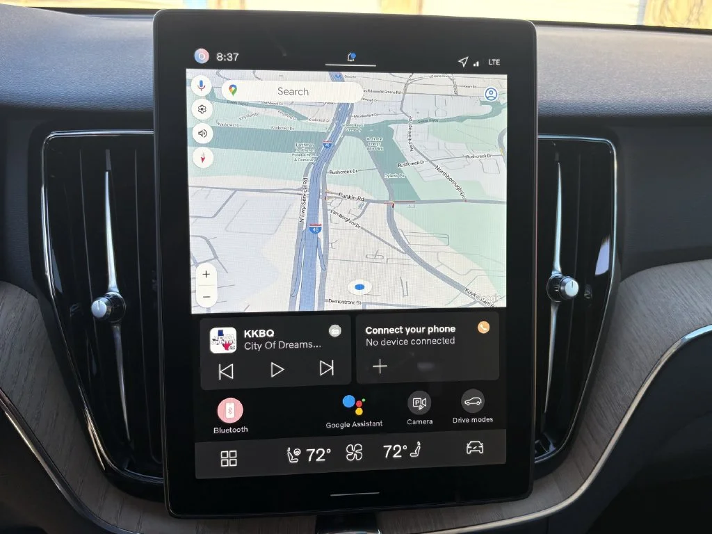 New 2026 Vapour Grey Volvo Plus image 19
