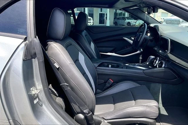 Used 2024 Sharkskin Metallic Chevrolet 3LT image 28