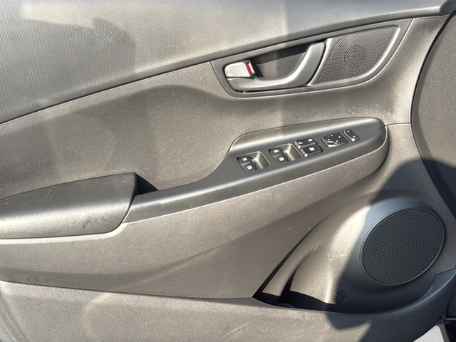 Used 2023 Gray Hyundai SEL image 30