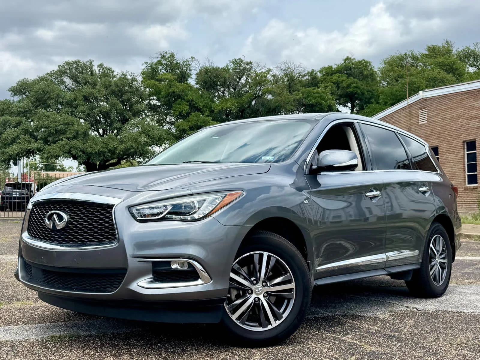 2019 INFINITI QX60 PURE AWD's photo