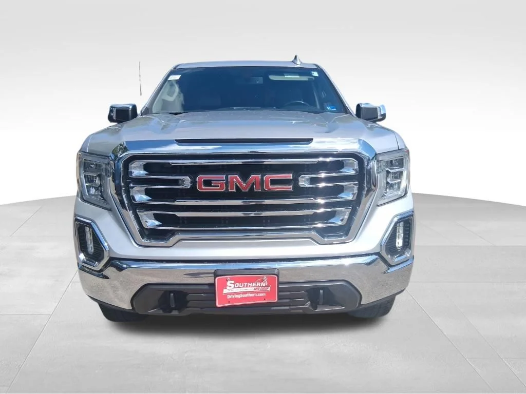 Used 2019 Silver GMC SLT image 2