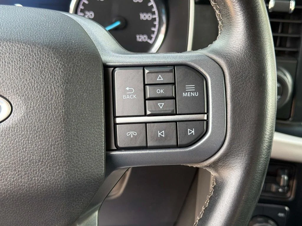 Used 2023 Atlas Blue Metallic Ford XLT image 28