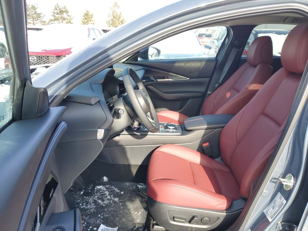 2026 Mazda CX-30 Carbon Edition - Photo 10