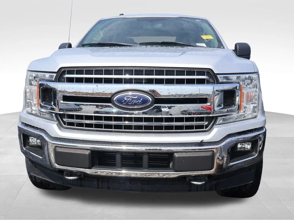 Used 2018 Ingot Silver Ford XLT image 2