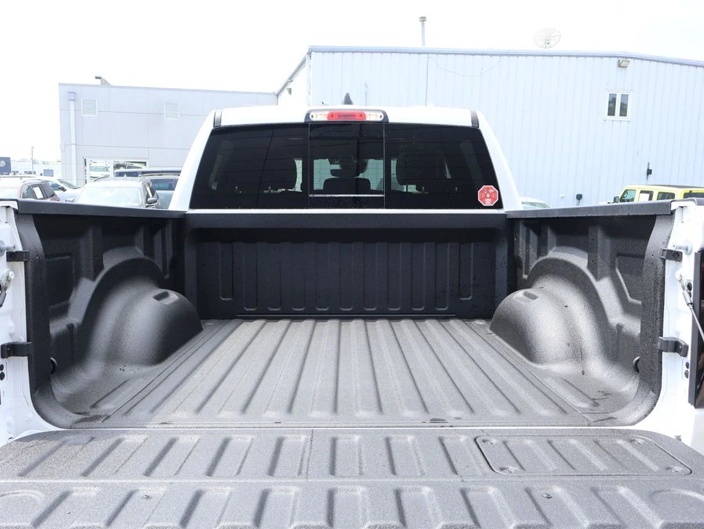 New 2026 Bright White Clear-Coat Exterior Paint RAM Laramie image 14