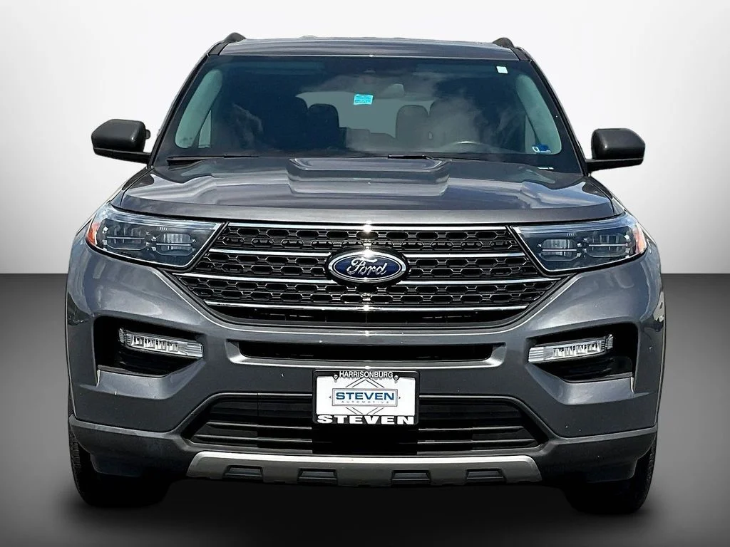 Certified Used 2023 Gray Ford XLT image 2