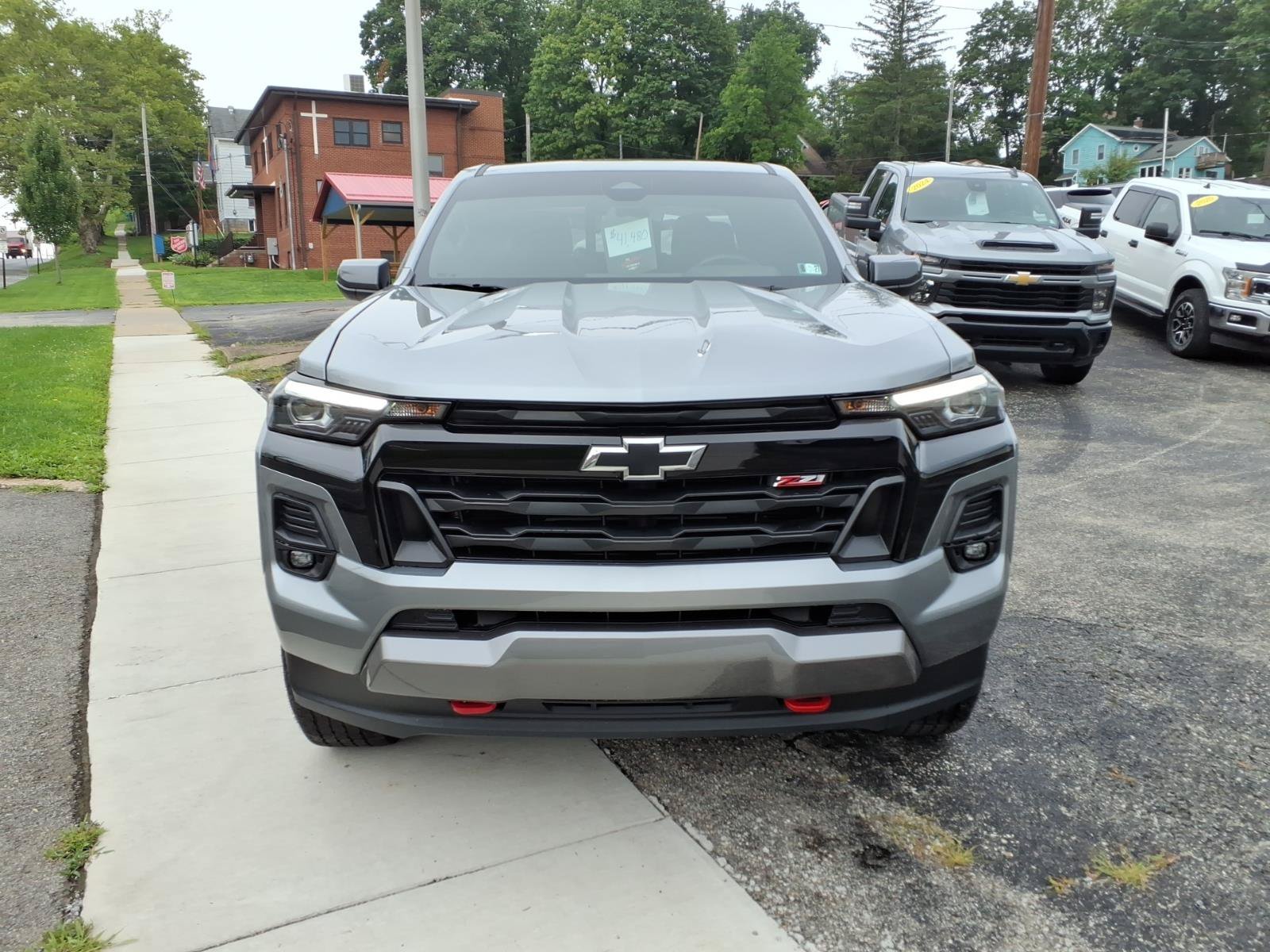 Used 2025 Sterling Gray Metallic Chevrolet 4WD Z71 image 2