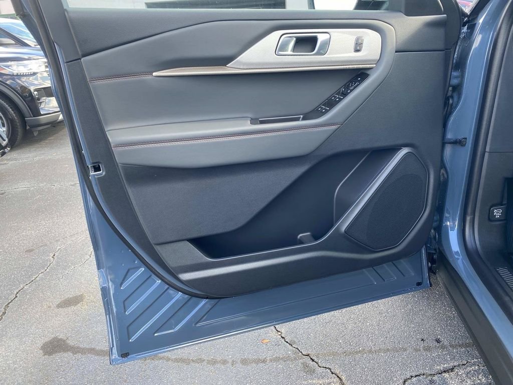 New 2026 Vapor Blue Metallic Ford Active image 13