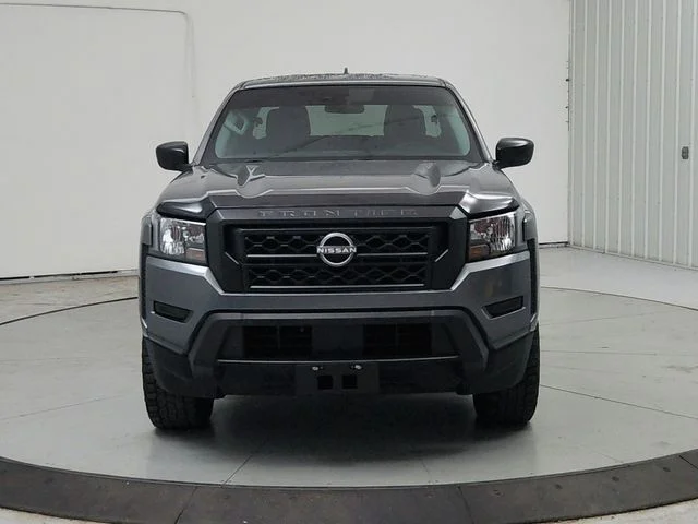 Used 2022 Gray Nissan S image 3