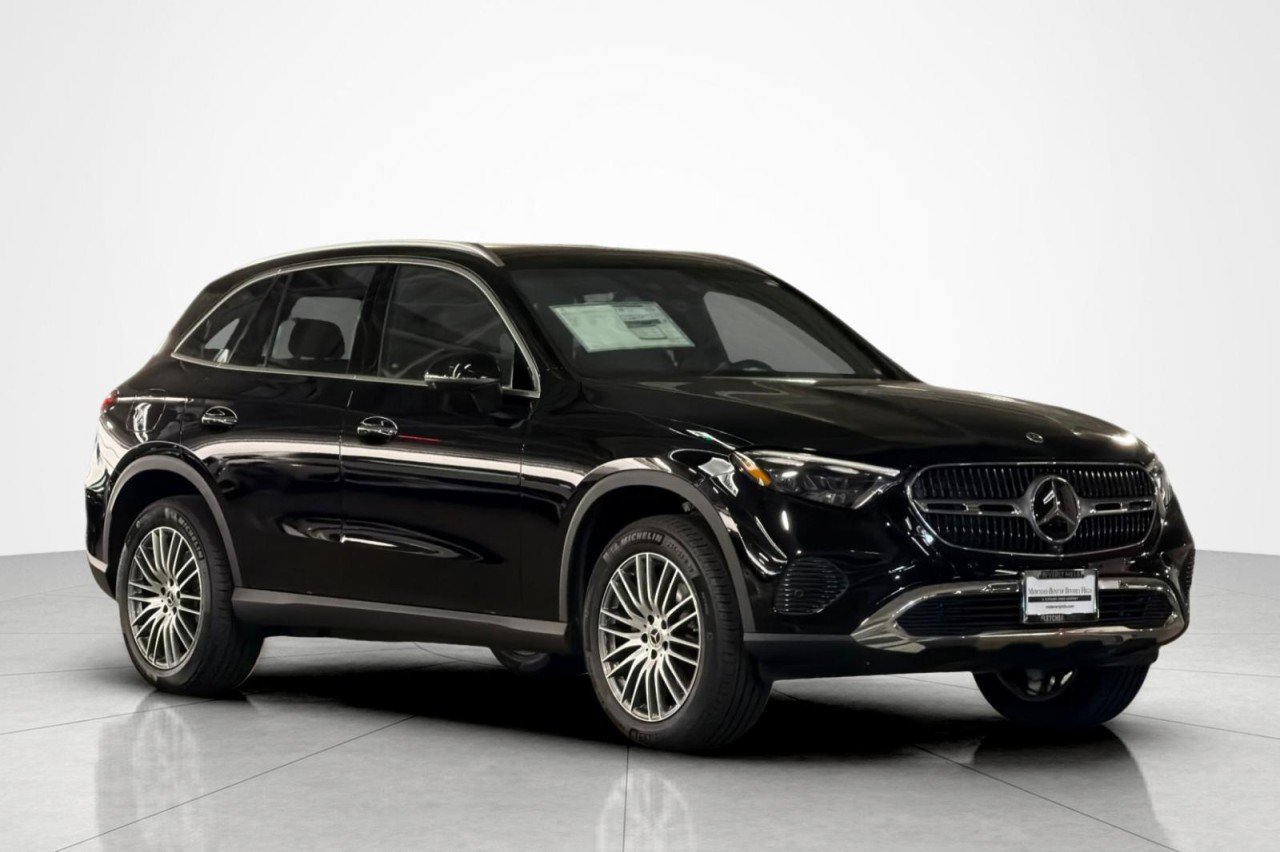 New 2026 Black Mercedes-Benz GLC 300 4MATIC® SUV image 7