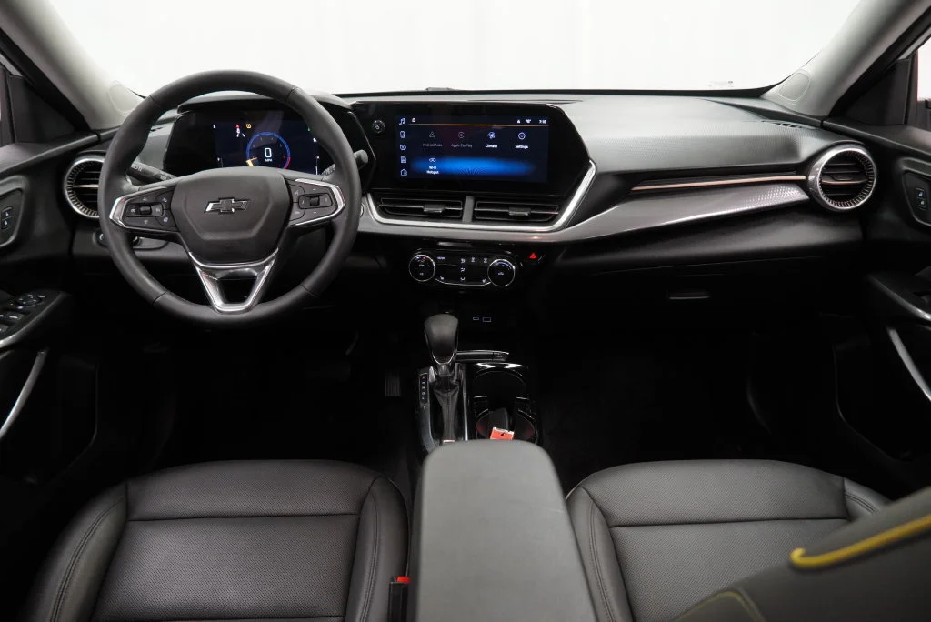 Certified Used 2024 Summit White Chevrolet ACTIV image 3