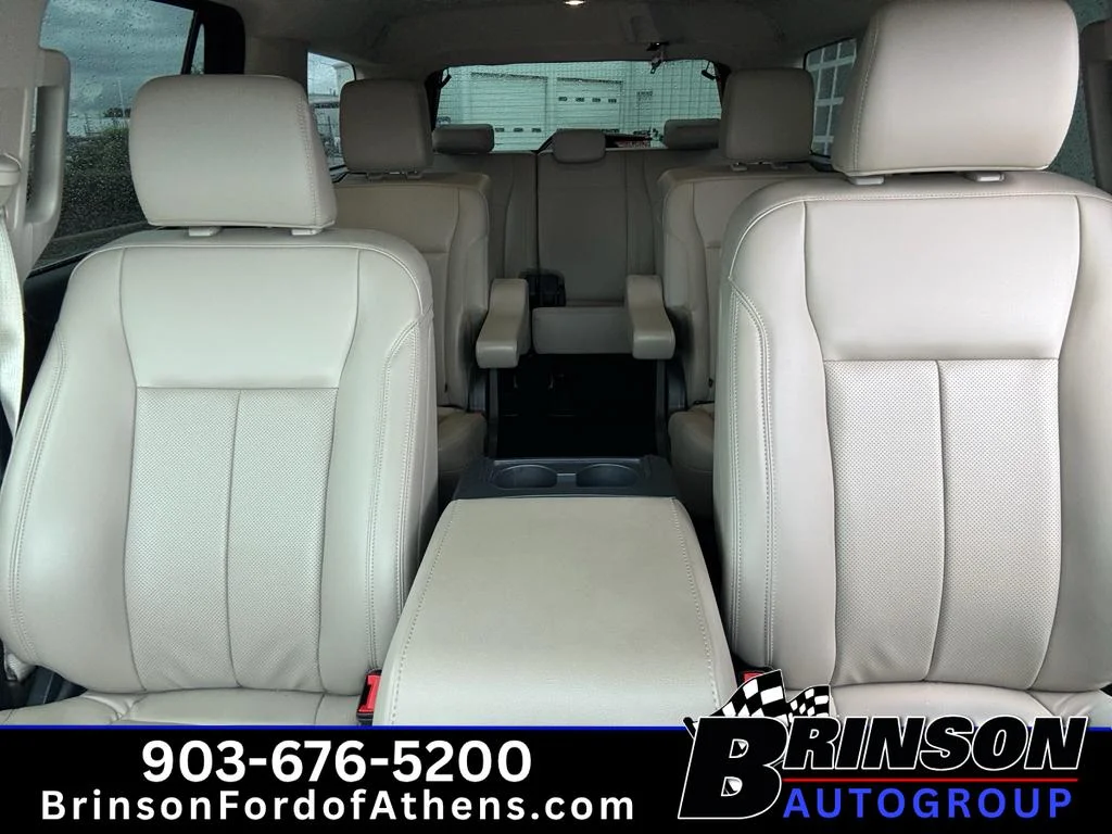 Used 2024 Agate Black Metallic Ford XLT image 36
