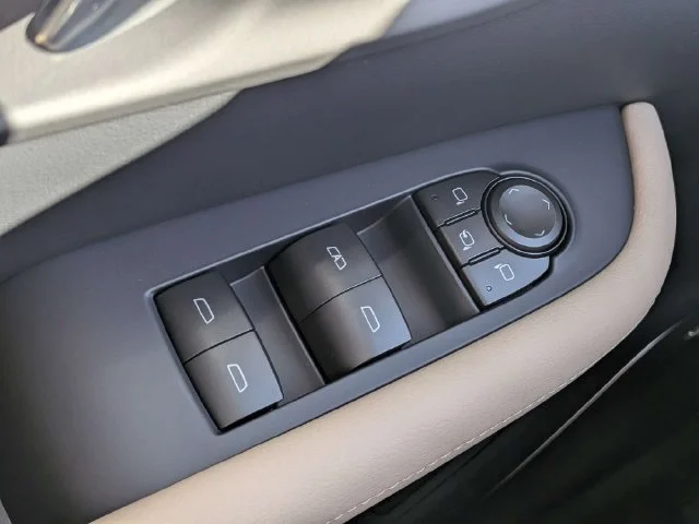 New 2027 Ebony Twilight Metallic Buick Preferred image 23