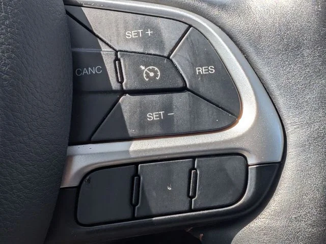 Used 2017 Green Jeep Latitude image 15