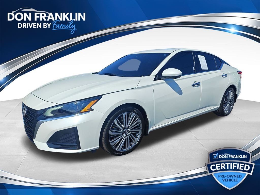 Used 2025 White Nissan 2.5 SL image 1