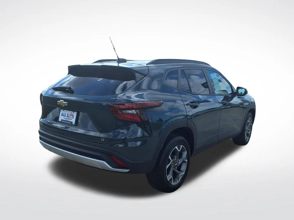 Used 2025 Gray Chevrolet LT image 9