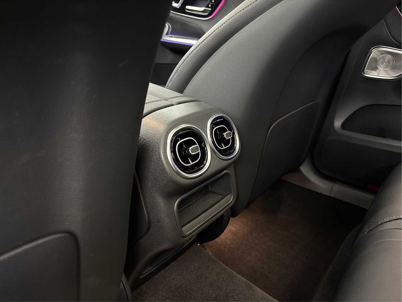 New 2026 Black Mercedes-Benz GLC 300 image 38