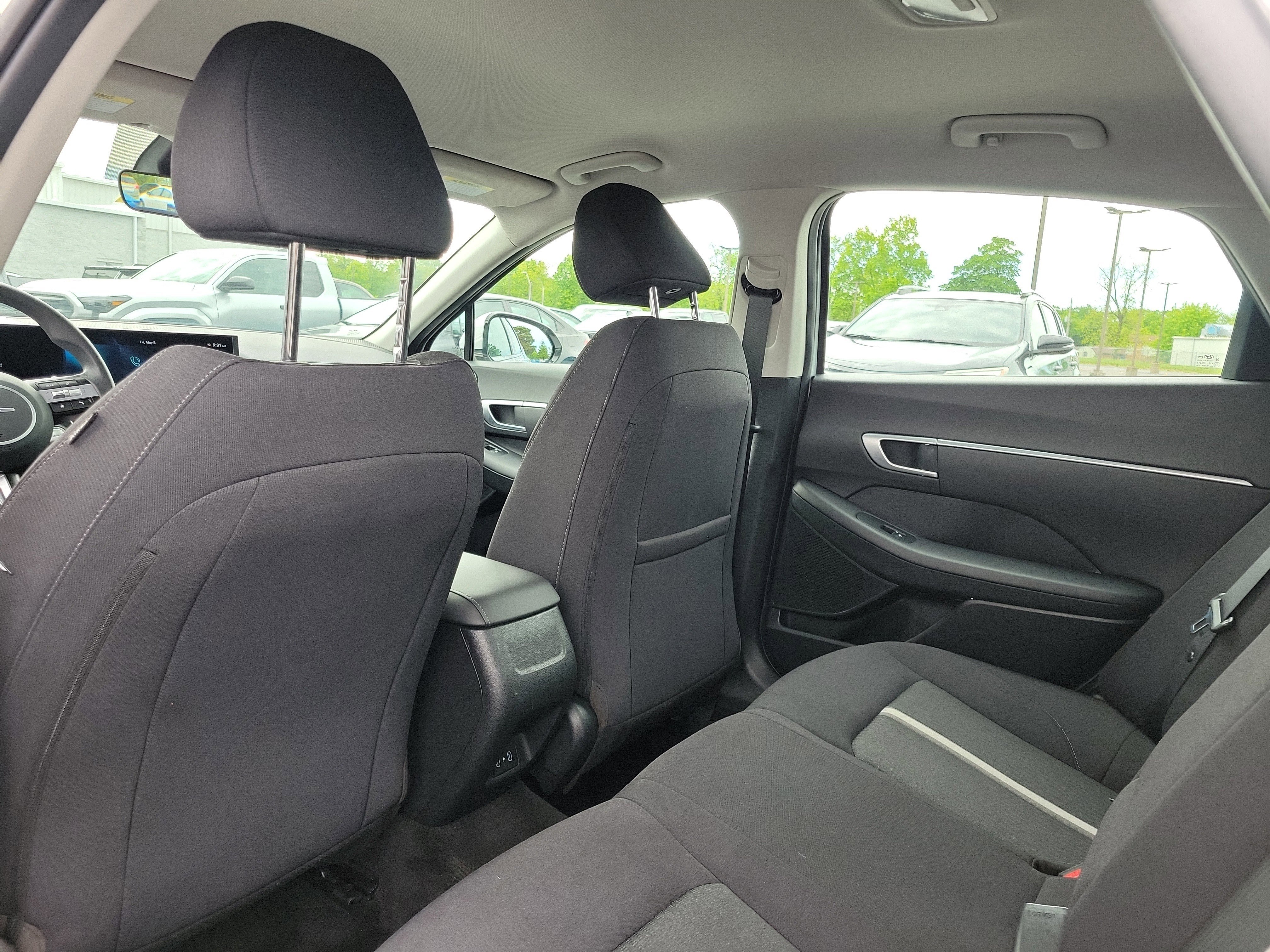 Used 2025 Aero Silver Hyundai SEL image 14